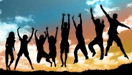 Развлекательная программа «Зажигай звезды»