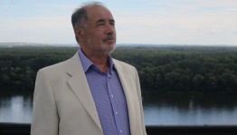 книжно-иллюстрированная выставка к 85-летию Р.Бикбаева «Путь жизни»