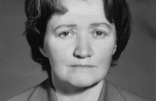 Министр культуры РБ Амина Шафикова поздравила с 95-летним юбилеем заслуженного работника культуры РБ Габриэль Пикунову