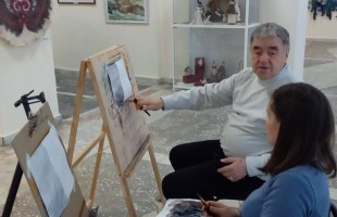 Выставочный зал «Ижад» приглашает на рождественские мастер-классы