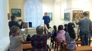 В уфимском выставочном зале «Ижад» прошло первое предновогоднее мероприятие
