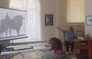 В выставочном зале «Ижад» состоялась творческая встреча с искусствоведом Ириной Оськиной