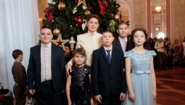 258 улыбок: В Уфе прошла благотворительная «Аксаковская ёлка»