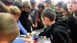 Познавательно - игровая программа «Сундучок ремесел»