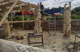 В Уфе проходит конкурс по изготовлению деревянных скульптур