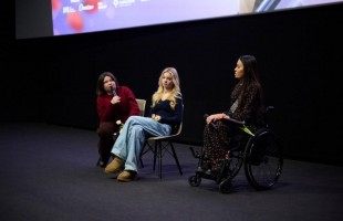 В Уфе прошёл благотворительный показ комедии «Тюльпаны»