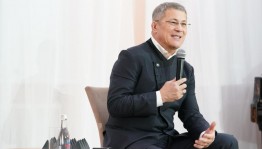 Радий Хабиров встретился с представителями культуры и искусства республики