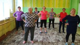 Спортивное мероприятие для пожилых людей.