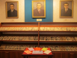 Книжная выставка Дома-музея Джалиля Киекбаева «Мажит Гафури – первый народный поэт Башкортостана»