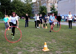 Спортивная эстафета «Тише едешь – дальше будешь»