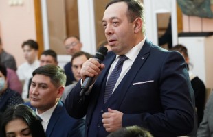 Радий Хабиров встретился с представителями культуры и искусства республики