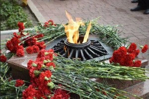 Митинг «Во век нам этой даты не забыть»