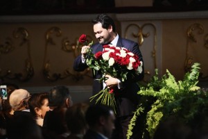 Бар донъяға билдәле опера йырсыһы Илдар Абдразаҡовҡа Салауат Юлаев ордены тапшырылды