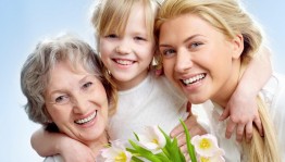 День матери. Обзор книжной выставки «Изгеләрҙән изге әсәләр»