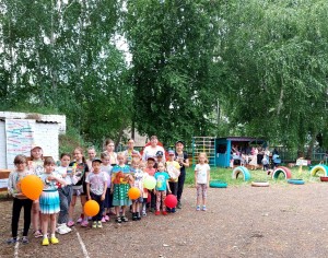 Праздничная программа «Солнце, счастье, дружба - вот, что детям нужно»
