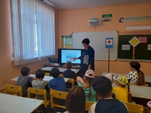 «Мой друг – велосипед» -познавательно игровая программа.