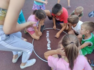 Конкурсно-игровая программа «Правила движения достойны уважения!»