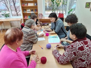 Мастер-класс «Вязаные чудеса в библиотеке»