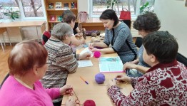 Мастер-класс «Вязаные чудеса в библиотеке»