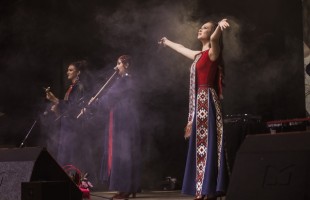 От народных песен до романсов Лермонтова: Гальсар Байгускарова представила сольный концерт в Уфе