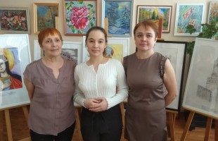 В уфимской библиотеке открылась выставка молодой художницы Карины Соколовой «Мир моими глазами»