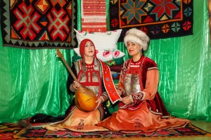 Выставка–экскурсия «Колесо истории»