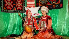 Выставка–экскурсия «Колесо истории»