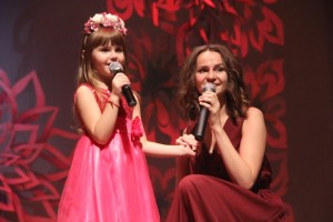 Праздничная программа «Мамина улыбка»