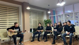 Студенческий квартирник «Молодежь жжет креатив!»