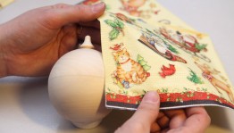 Мастер-класс «Декорирование елочного шара в технике декупажа»