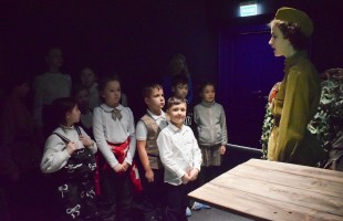 Башкирский государственный театр кукол представил премьеру иммерсивного спектакля «Путь Победы»