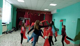 «Танцующая планета»