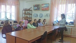 Тематический час, посвященный работникам разных сфер «Гордись, Земля, людьми такими!»