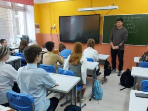 Патриотический час «Современные Герои»