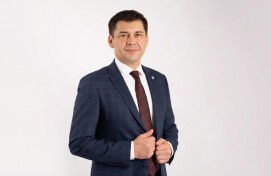 Башҡортостандың мәҙәниәт министры вазифаһын башҡарыусы Фәнүр Шәйхисламов мәҙәниәт хеҙмәткәрҙәрен ҡотлай