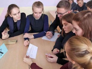 Тематический час «От мечты к открытиям»