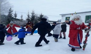 Театрализованная программа «Новогодняя карусель».
