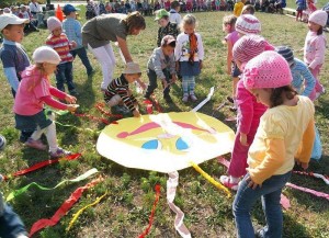 Развлекательная игровая программа «Детство веселая пора»