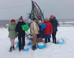 Игровая программа «Новогодний серпантин»