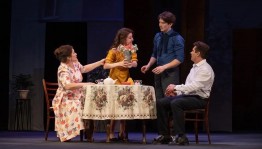 Уфимский татарский театр «Нур» представил премьеру спектакля «Весна моей зимы»