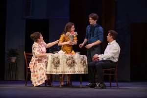 Уфимский татарский театр «Нур» представил премьеру спектакля «Весна моей зимы»