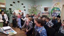 Литературный праздник «Дарит нам стихи Аким, мы шагаем вместе с ним»