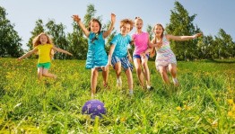 Спортивное развлечение «Летом весело живем!»