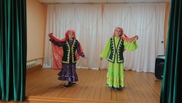 Дружная семья