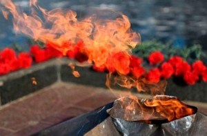 Информ–досье «Огнем пылал далекий 41!»