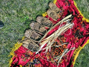 «Эх лапти мои»