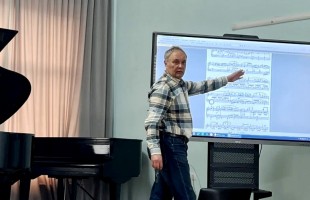 «Культурный десант» Уфимского института искусств встретился со студентами Октябрьского музыкального колледжа