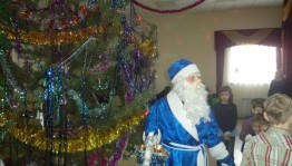 Праздничная программа «Новогодний переполох»