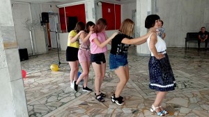 Игровая программа «В ритме танца мы закружимся...»