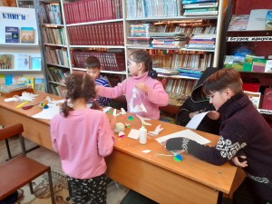 «Зимние узоры» мастер класс по вырезанию снежинок